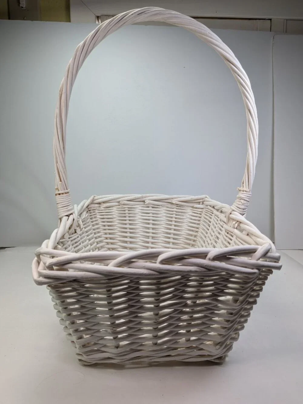 VTG Extra Large Whitewash Wicker Basket Fixed High Arch Handle Gathering Basket